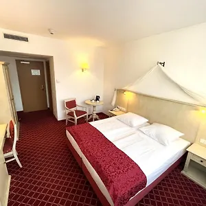 Szálloda Chateau Kurfuerstendamm ****